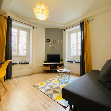 Nid Douillet Sur Plateau Central Clermont-Ferrand Exterior photo